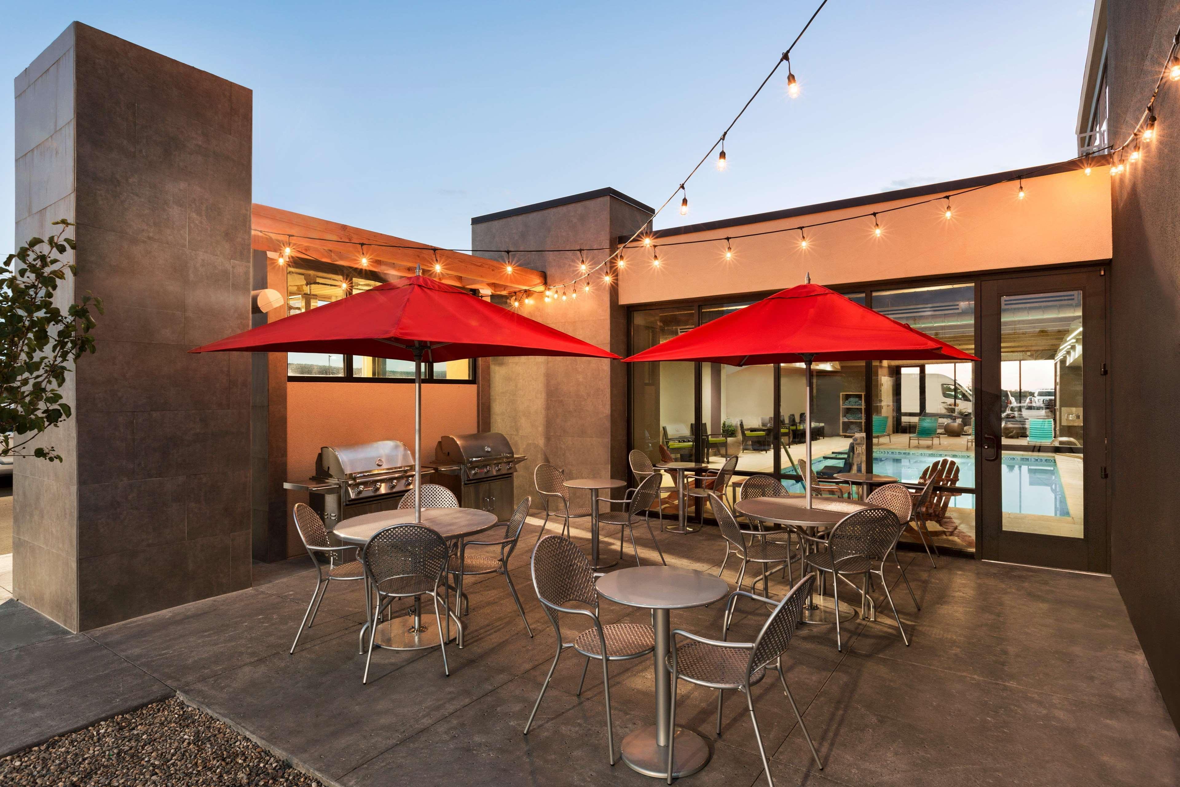 Home2 Suites By Hilton Farmington/Bloomfield Eksteriør billede